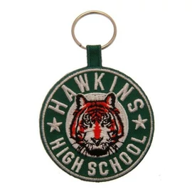 STRANGER THINGS Hawkins High School hímzett kulcstartó